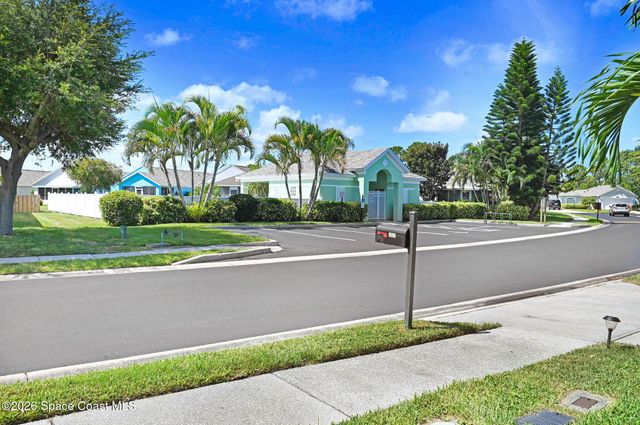 2125 Redwood Circle NE, Palm Bay, FL 32905