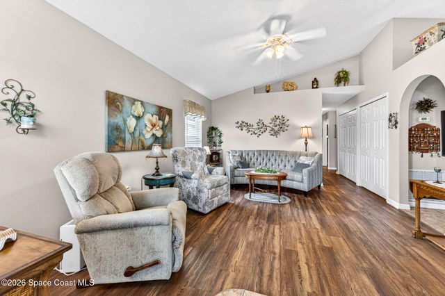 2125 Redwood Circle NE, Palm Bay, FL 32905