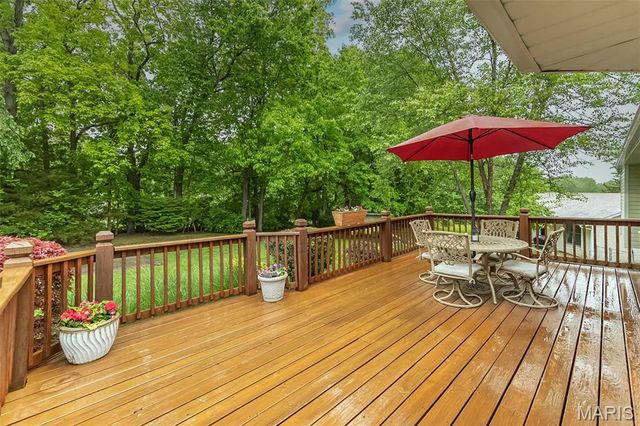 705 Worthington Drive, Warrenton, MO 63383
