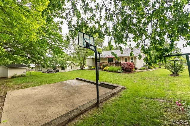 705 Worthington Drive, Warrenton, MO 63383