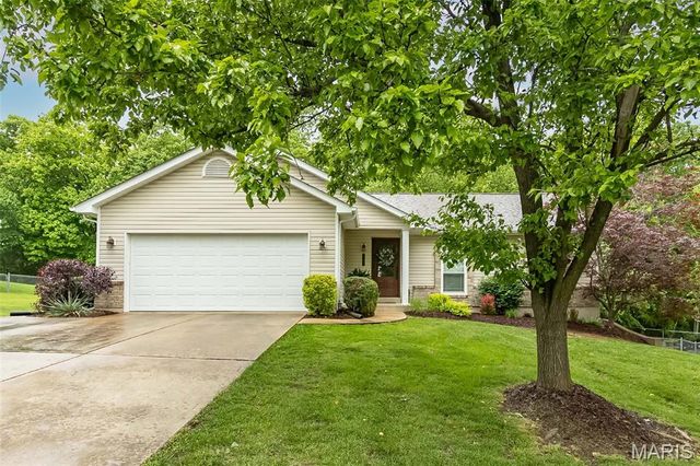 705 Worthington Drive, Warrenton, MO 63383