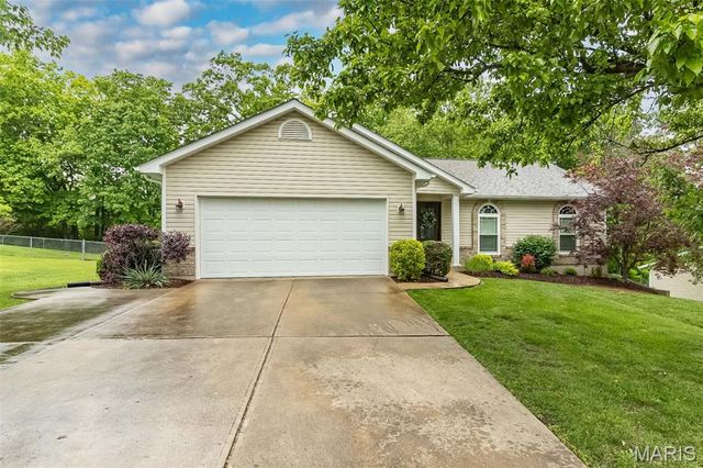 705 Worthington Drive, Warrenton, MO 63383