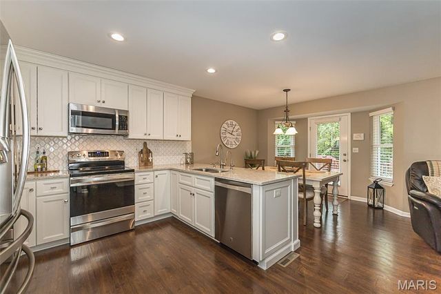 705 Worthington Drive, Warrenton, MO 63383