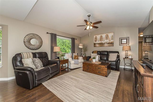 705 Worthington Drive, Warrenton, MO 63383