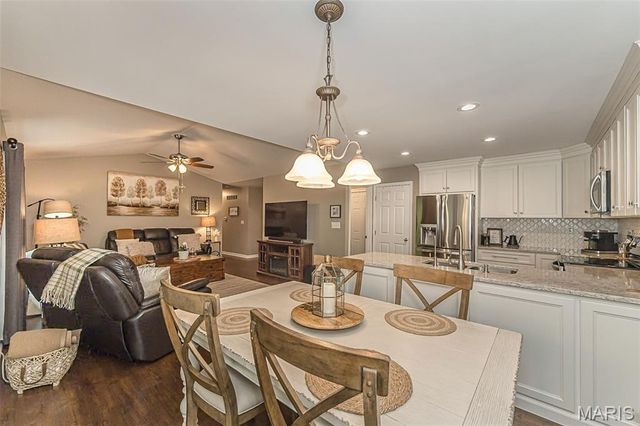 705 Worthington Drive, Warrenton, MO 63383