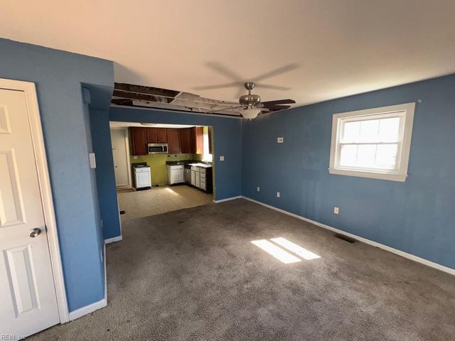 1800 Portlock RD, Chesapeake, VA 23324