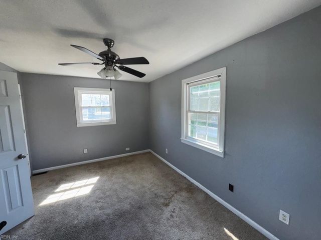 1800 Portlock RD, Chesapeake, VA 23324
