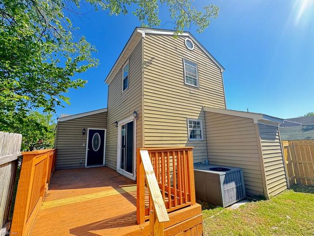1800 Portlock RD, Chesapeake, VA 23324