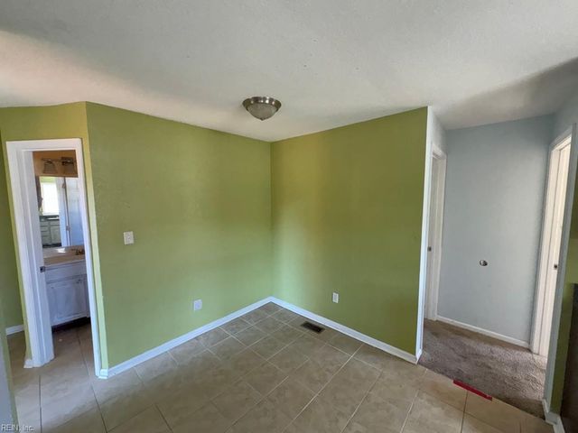 1800 Portlock RD, Chesapeake, VA 23324
