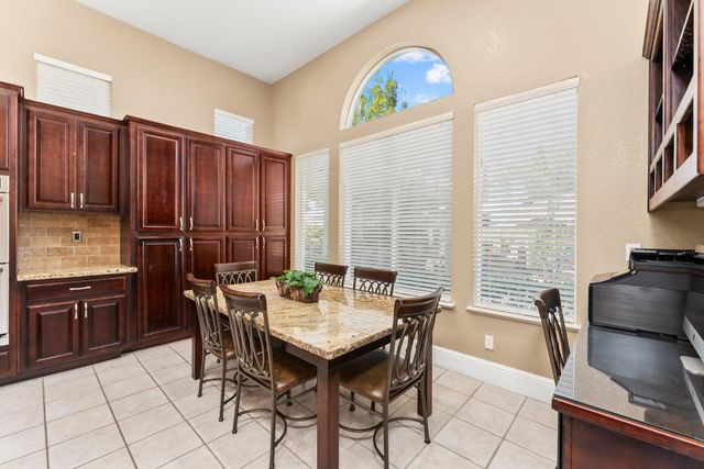 409 Misty Haven Ct, Roseville, CA 95661