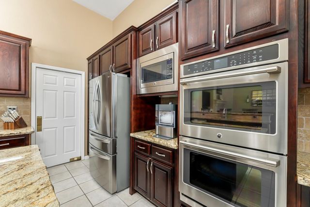 409 Misty Haven Ct, Roseville, CA 95661