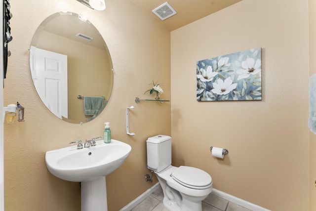 409 Misty Haven Ct, Roseville, CA 95661