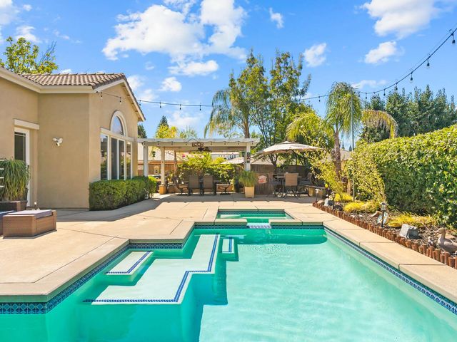 409 Misty Haven Ct, Roseville, CA 95661