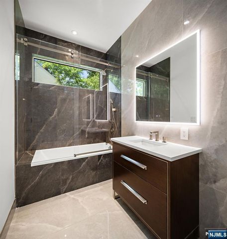648 Falmouth Avenue, Paramus, NJ 07652