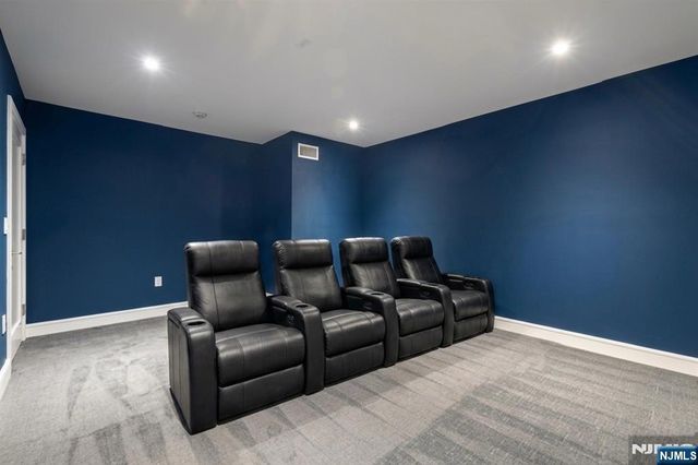 648 Falmouth Avenue, Paramus, NJ 07652