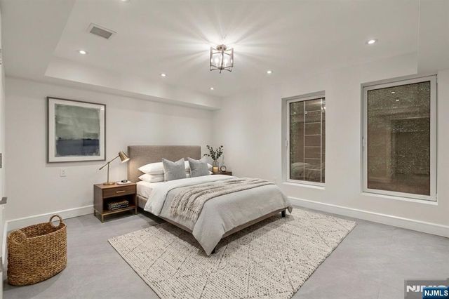 648 Falmouth Avenue, Paramus, NJ 07652