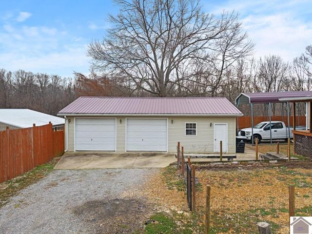 112 Farmers Lane, Cadiz, KY 42211