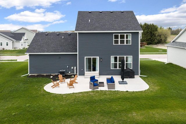 N53W19853 Kingair DRIVE, Menomonee Falls, WI 53051