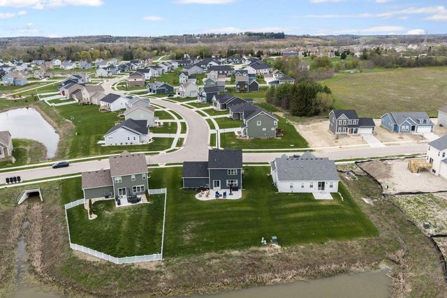 N53W19853 Kingair DRIVE, Menomonee Falls, WI 53051