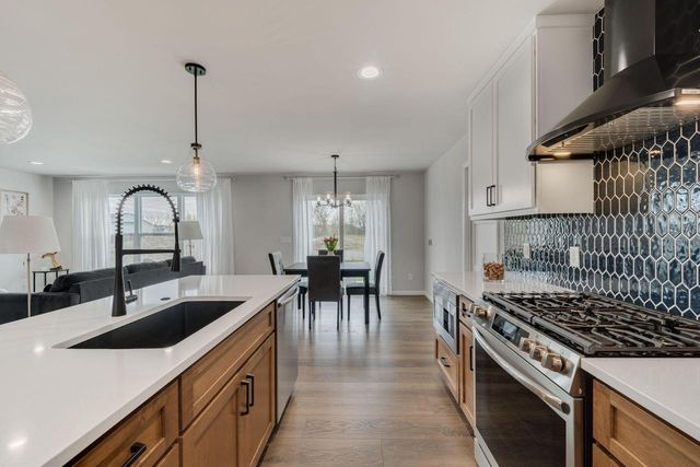 N53W19853 Kingair DRIVE, Menomonee Falls, WI 53051