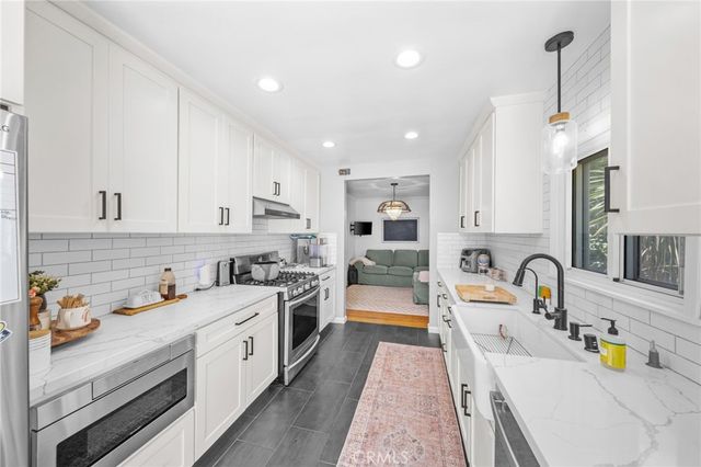 7323 W 91st, Los Angeles, CA 90045