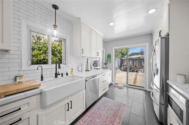 7323 W 91st, Los Angeles, CA 90045