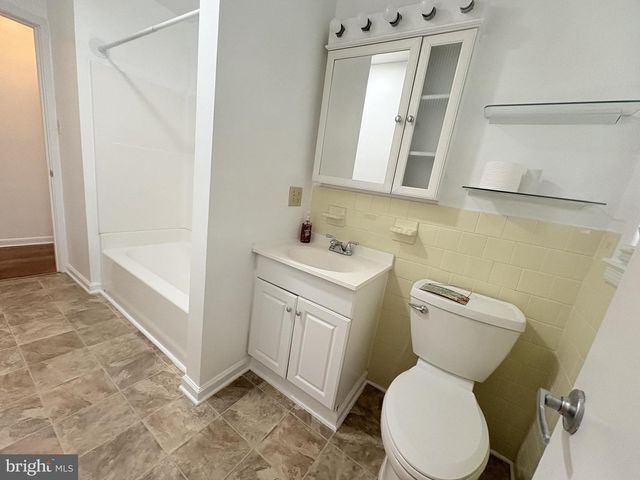 2325 WILSON BLVD, Winchester, VA 22601