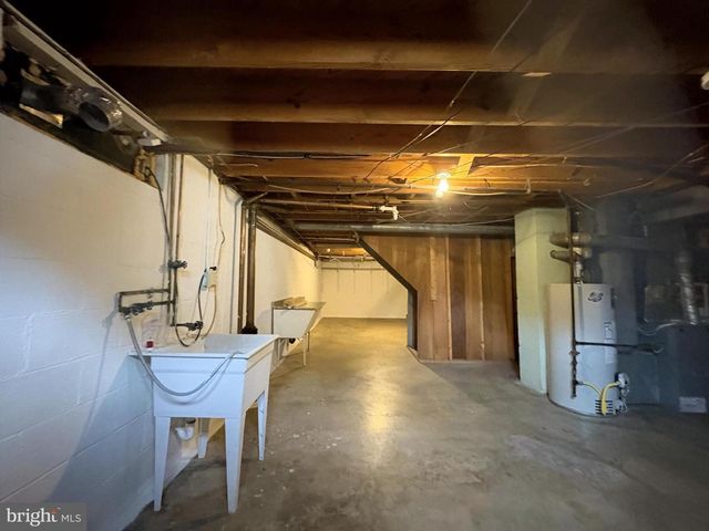2325 WILSON BLVD, Winchester, VA 22601