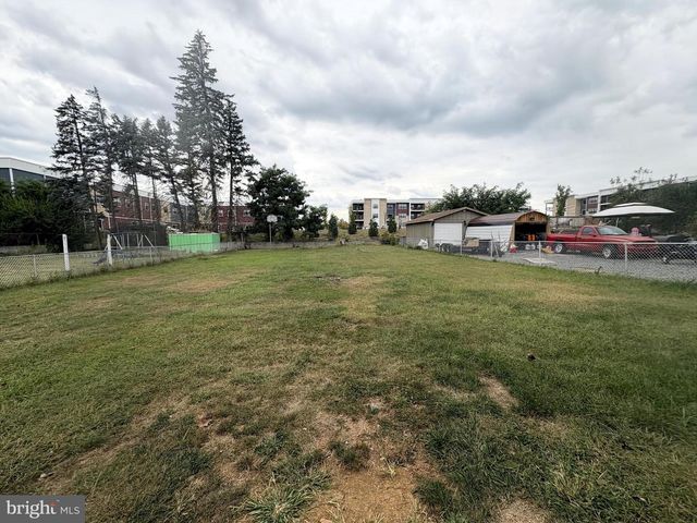 2325 WILSON BLVD, Winchester, VA 22601