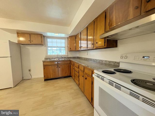 2325 WILSON BLVD, Winchester, VA 22601
