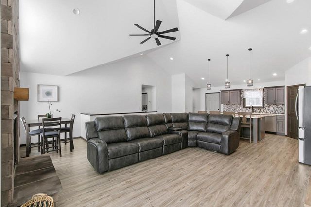 3622 13th Avenue, Wisconsin Dells, WI 53965