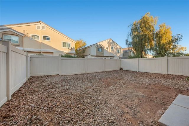 3412 Robust Robin Place 3, North Las Vegas, NV 89084
