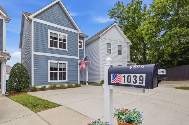 1039 Saddlestone Dr, Hermitage, TN 37076