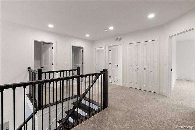 8774 Speedway Drive, Shelby Charter Township, MI 48317