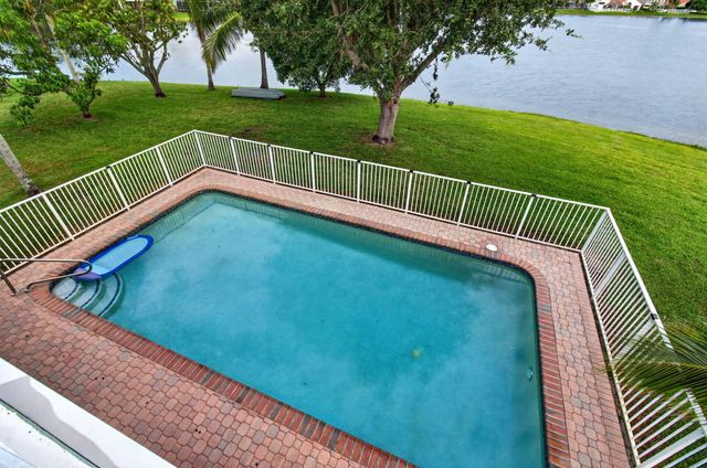 7350 Anadale Circle, Lake Worth, FL 33467