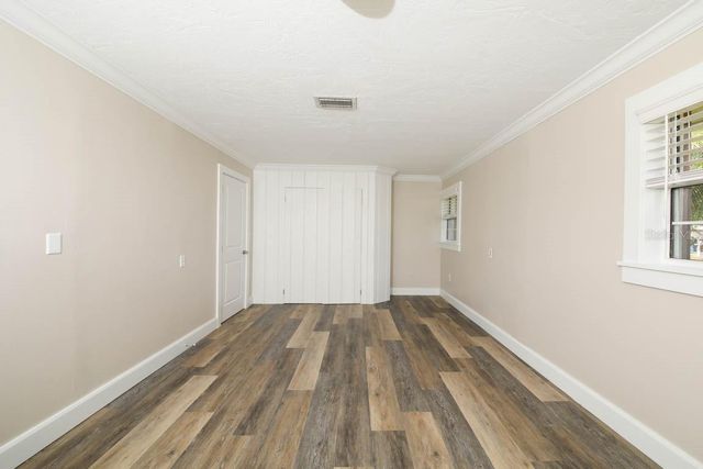 1000 GANTT AVENUE, Sarasota, FL 34232