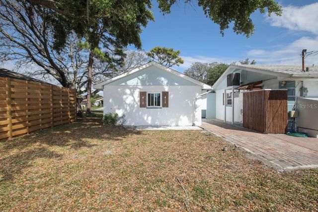 1000 GANTT AVENUE, Sarasota, FL 34232