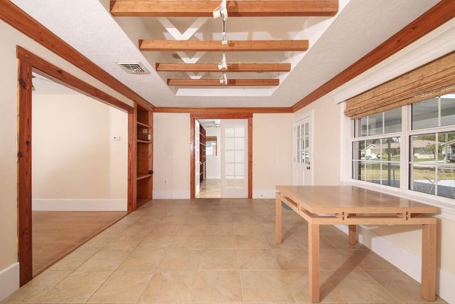 1000 GANTT AVENUE, Sarasota, FL 34232