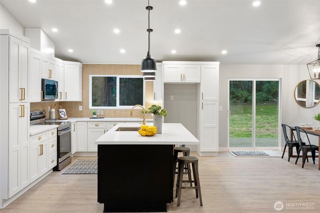 9921 148th Avenue NW, Gig Harbor, WA 98329