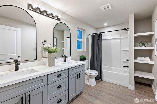 9921 148th Avenue NW, Gig Harbor, WA 98329