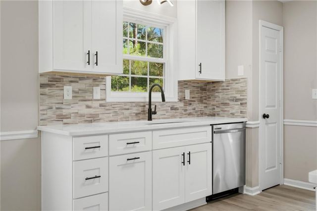 210 Coldwater Drive, Covington, GA 30016