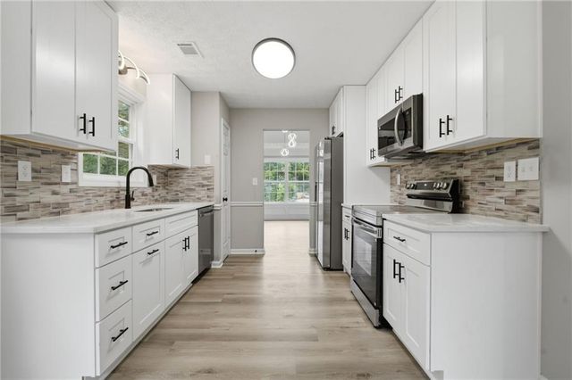 210 Coldwater Drive, Covington, GA 30016