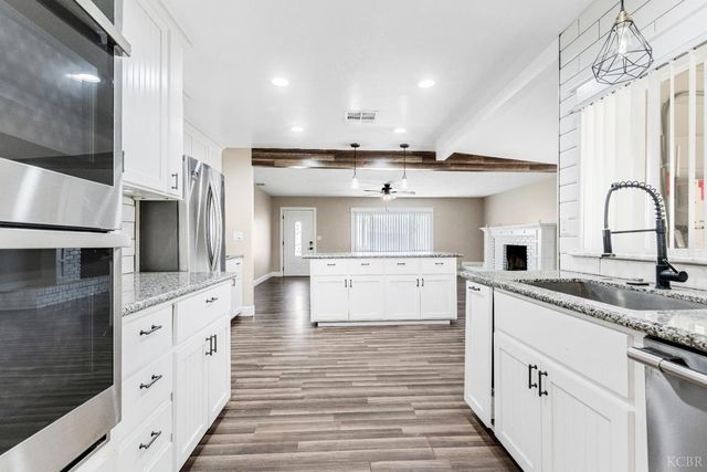 343 Walnut Street, Lemoore, CA 93245