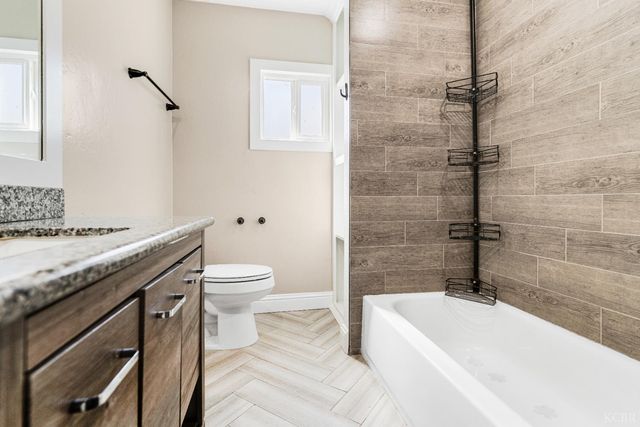 343 Walnut Street, Lemoore, CA 93245