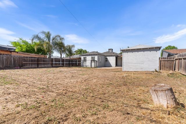 343 Walnut Street, Lemoore, CA 93245