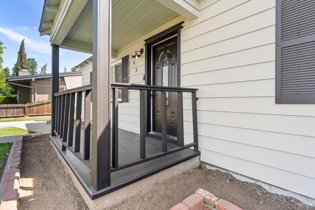 343 Walnut Street, Lemoore, CA 93245