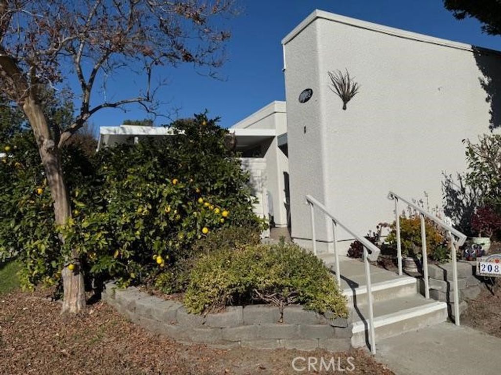 2082 Ronda Granada D, Laguna Woods, CA 92637