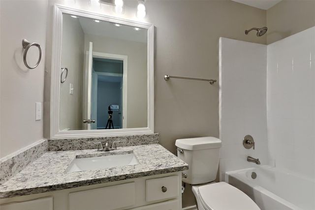 26925 Carriage Manor Lane, Kingwood, TX 77339