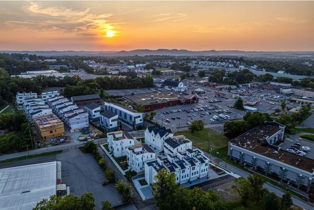 5621 Lenox Ave Unit 3, Nashville, TN 37209