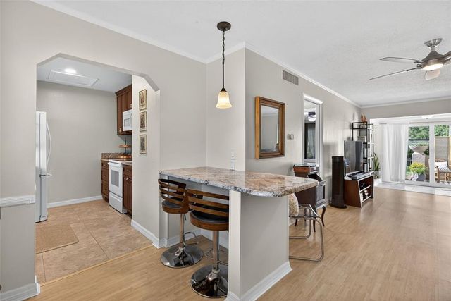 404 CORDOVA GREEN 404, Seminole, FL 33777